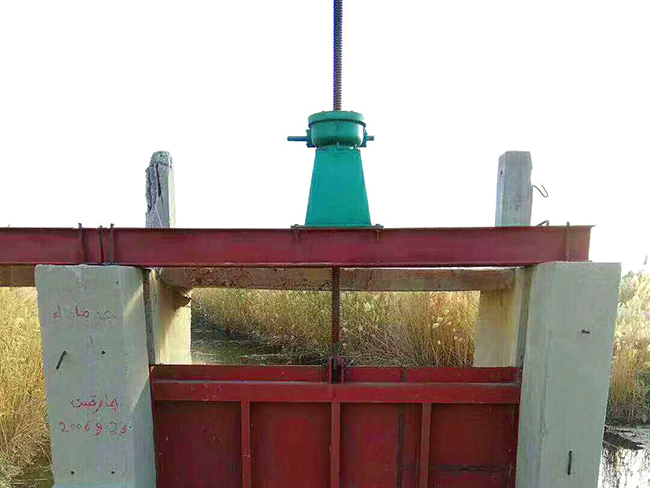 手動(dòng)螺桿啟閉機(jī)